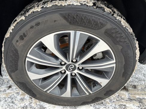 Used 2023 INFINITI QX60 Pure AWD/4WD image 7