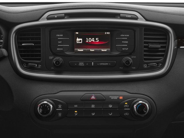 Used 2017 Kia Sorento LX FWD image 13