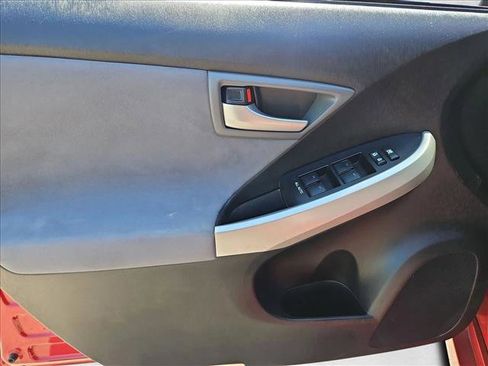 Used 2015 Toyota Prius Three FWD image 10