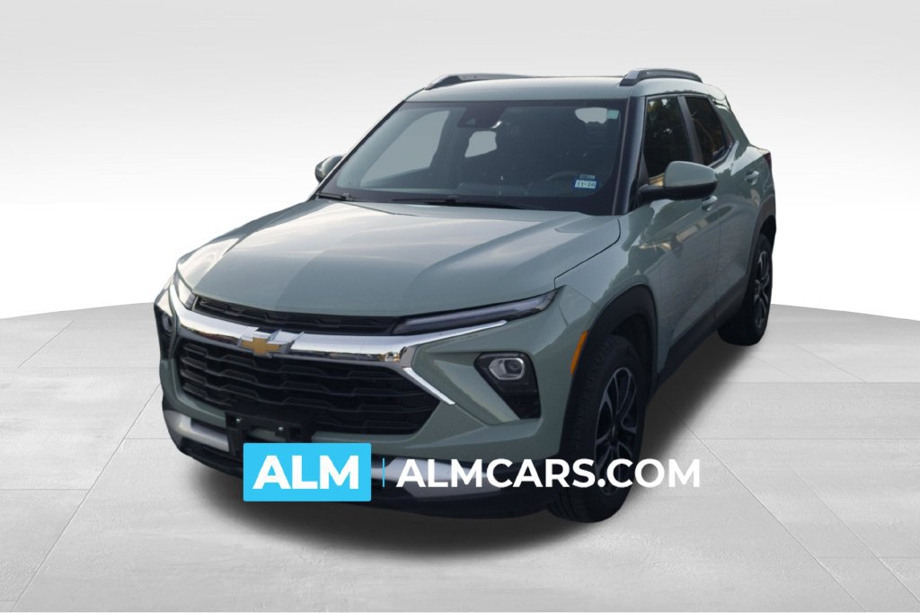 Used 2025 Chevrolet TrailBlazer LT FWD image 1
