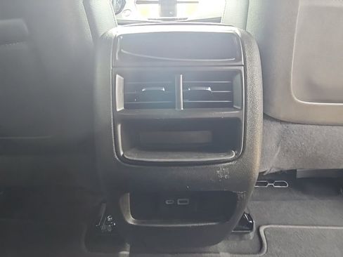 Used 2024 Cadillac XT5 Luxury AWD/4WD image 29