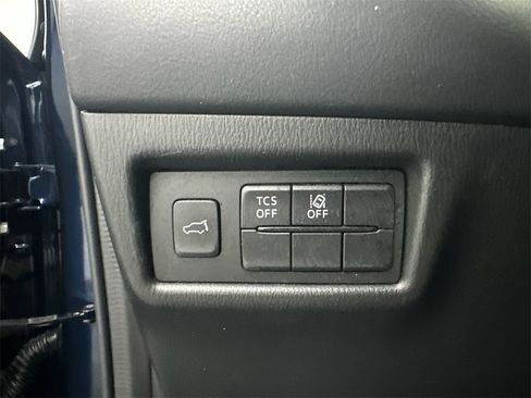 Used 2018 MAZDA CX-5 Touring w/ Preferred Equipment Package image 34