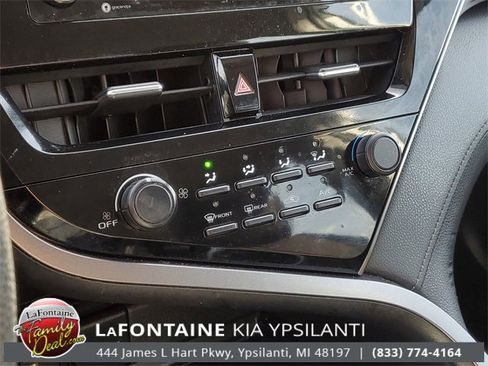 Used 2021 Toyota Camry LE image 21