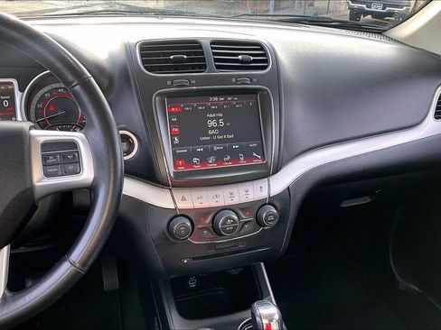 Used 2019 Dodge Journey GT image 9
