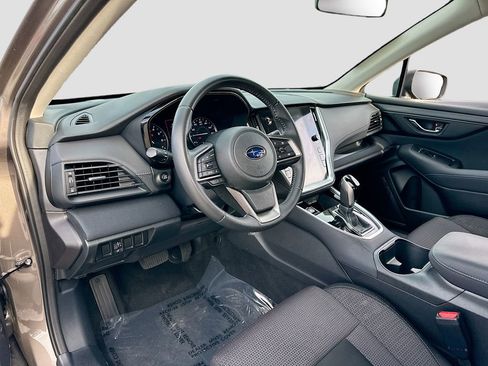 Used 2023 Subaru Outback Premium image 9