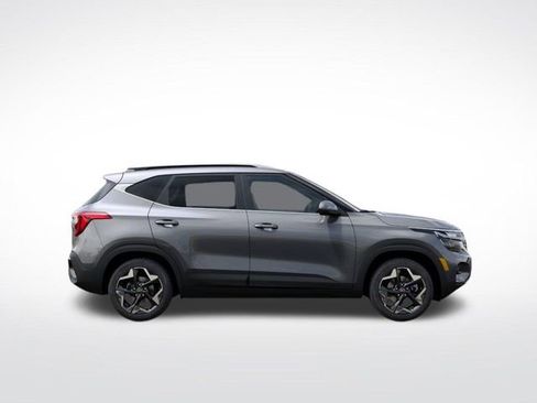 New 2026 Kia Seltos EX FWD image 7