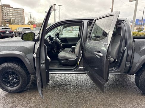 Certified 2021 Toyota Tacoma SR5 image 16