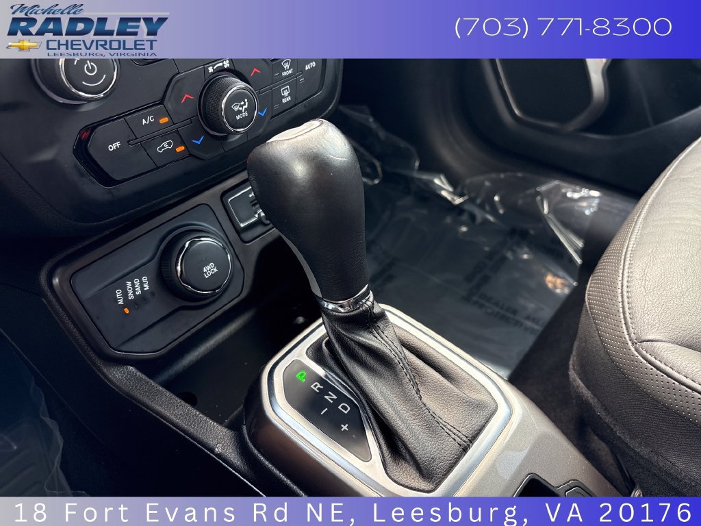 Used 2021 Jeep Renegade Limited AWD/4WD image 12