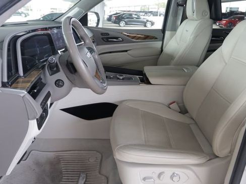 Used 2021 Cadillac Escalade Premium Luxury Platinum image 8