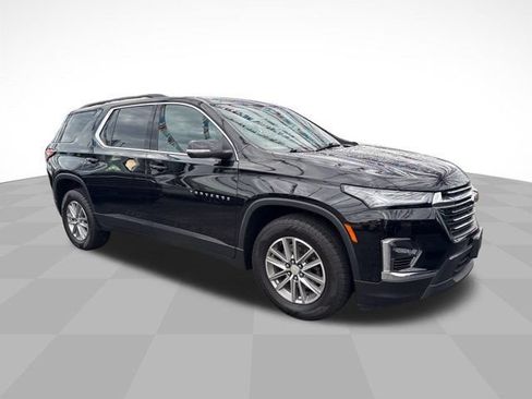 Used 2023 Chevrolet Traverse LT w/ LPO, Cargo Package AWD/4WD image 3