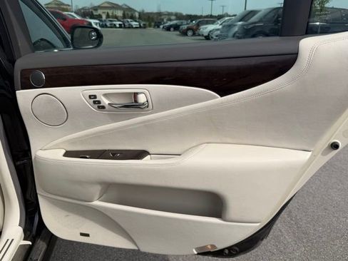 Used 2008 Lexus LS 460 L image 24