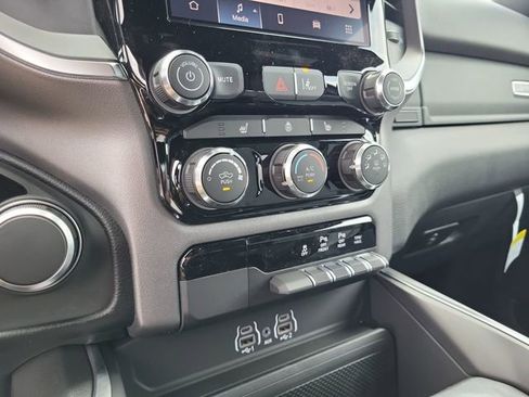 New 2026 RAM 1500 4x4 Crew Cab image 16