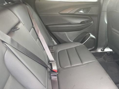 Used 2023 Chevrolet TrailBlazer ACTIV w/ Technology Package AWD/4WD image 30