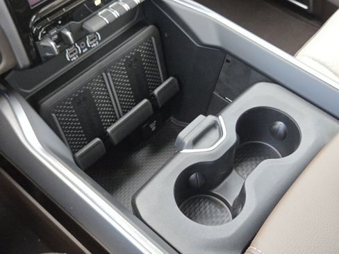 New 2026 RAM 2500 Laramie w/ Towing Technology Group image 18