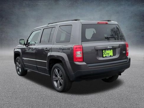 Used 2015 Jeep Patriot High Altitude FWD image 7
