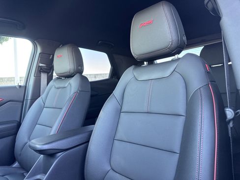 New 2025 Chevrolet TrailBlazer RS w/ Convenience Package image 13