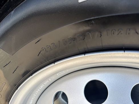 Used 2025 Ford Maverick XLT w/ Equipment Group 302A image 30