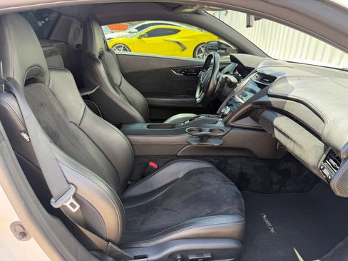 Used 2017 Acura NSX AWD/4WD image 24
