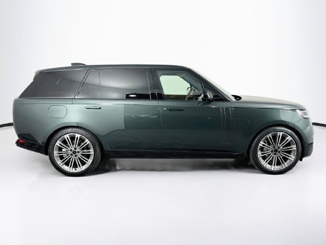Used 2026 Land Rover Range Rover Long Wheelbase SE AWD/4WD image 4