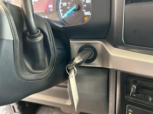 Used 2024 Ford F350 XL w/ FX4 Off-Road Package image 50