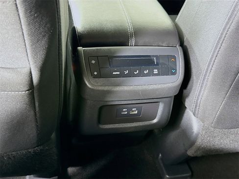 Certified 2024 Nissan Pathfinder SV image 29