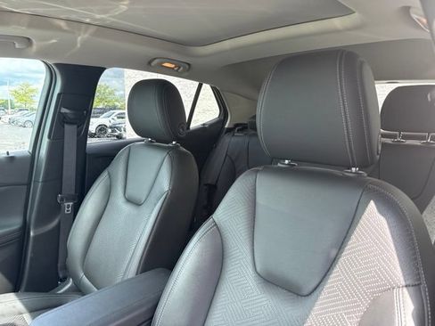 Used 2023 Buick Encore GX Essence w/ Experience Buick Package FWD image 12