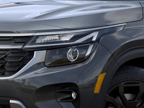 New 2025 Kia Seltos X-Line image 10