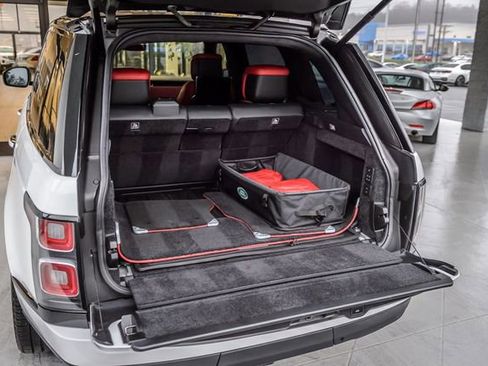 Used 2018 Land Rover Range Rover Long Wheelbase Autobiography image 11