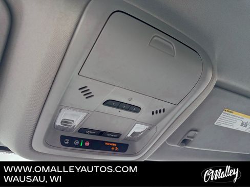 Used 2023 GMC Acadia AT4 w/ Technology Package AWD/4WD image 24