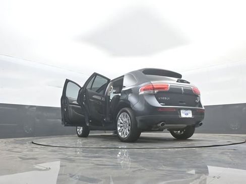 Used 2014 Lincoln MKX FWD w/ Equipment Group 101A image 45