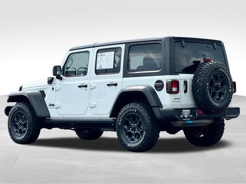 Used 2023 Jeep Wrangler Unlimited w/ Cold Weather Group AWD/4WD image 5