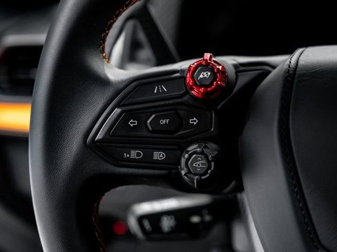 Used 2024 Lamborghini Revuelto AWD/4WD image 18