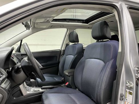 Used 2015 Subaru Forester 2.5i Premium w/ All-Weather Package AWD/4WD image 15