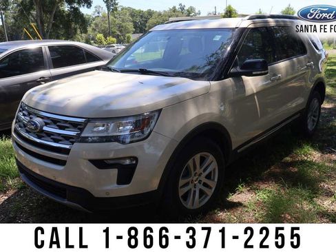 Used 2018 Ford Explorer XLT w/ Equipment Group 202A AWD/4WD image 1