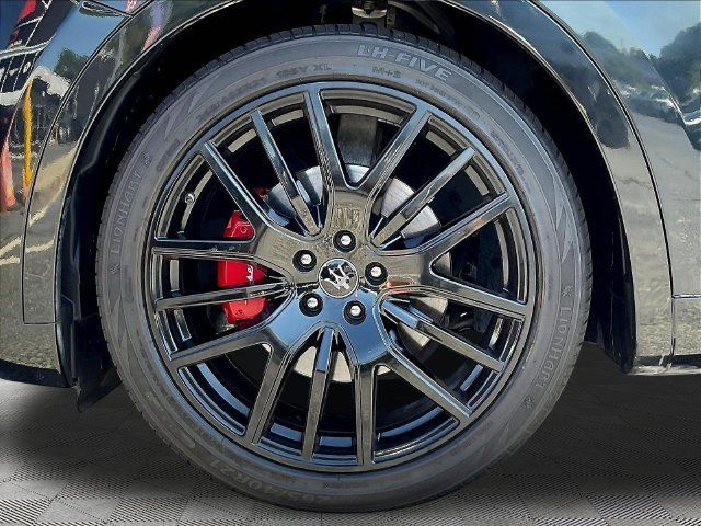 Used 2022 Maserati Levante GT AWD/4WD image 36