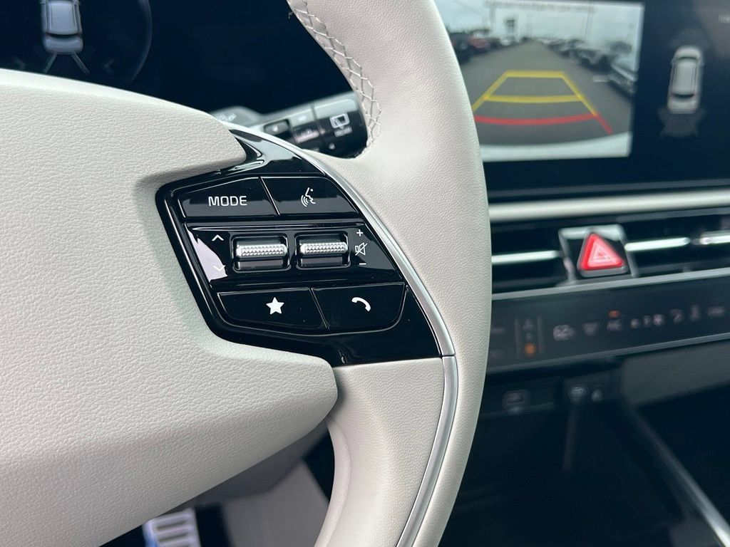 New 2026 Kia Niro Wave w/ Wave Preserve Package FWD image 18