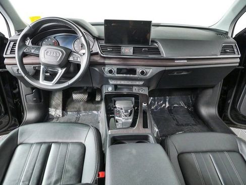 Used 2023 Audi Q5 2.0T Premium w/ Convenience Package AWD/4WD image 17