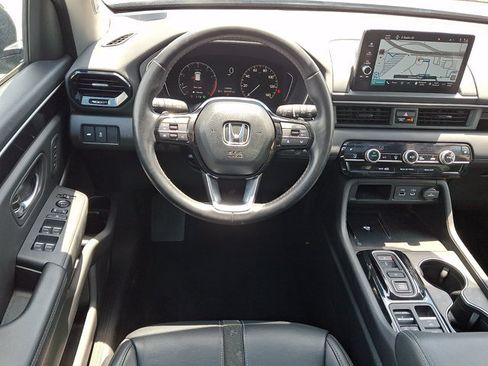 Certified 2023 Honda Pilot Touring image 14
