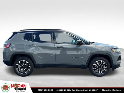 Used 2023 Jeep Compass Limited AWD/4WD image 6