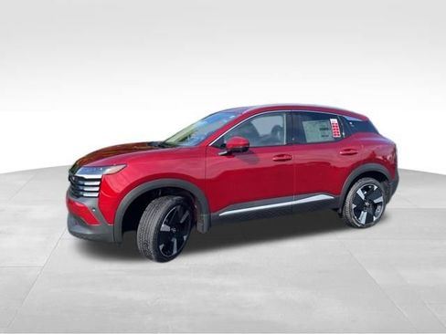 New 2025 Nissan Kicks SR image 4