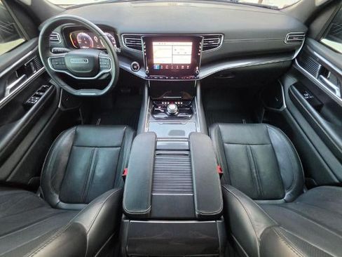 Used 2022 Jeep Wagoneer Series I w/ Convenience Group I AWD/4WD image 30