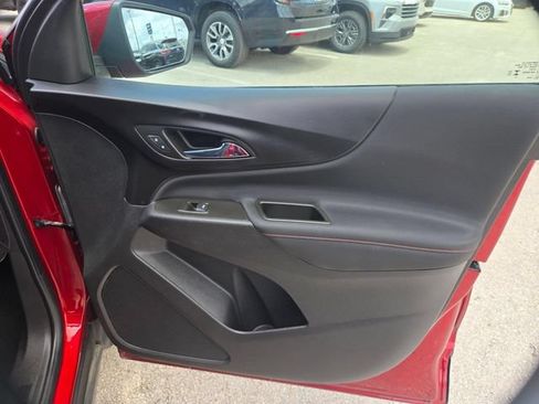 Used 2024 Chevrolet Equinox RS FWD image 27