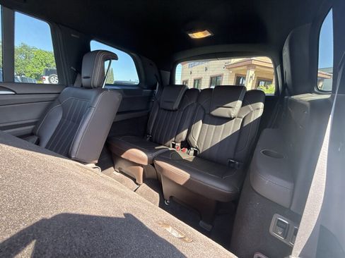 Used 2017 Mercedes-Benz GLS 450 4MATIC w/ Premium Package image 20