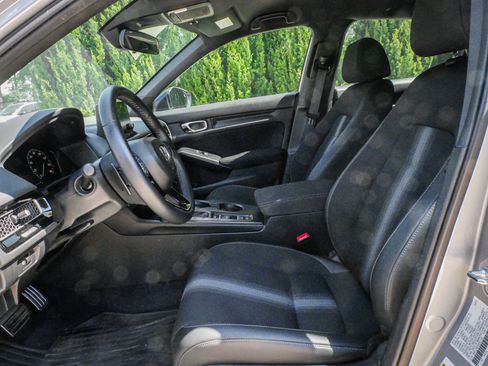 Used 2025 Honda Civic Sport image 7