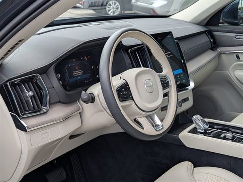 Used 2025 Volvo XC90 B6 Ultra w/ Protection Package Premier image 12