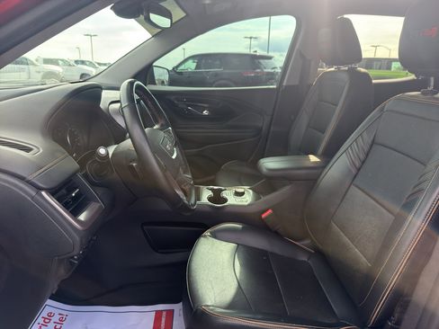 Used 2023 GMC Terrain AT4 w/ Tech Package AWD/4WD image 9