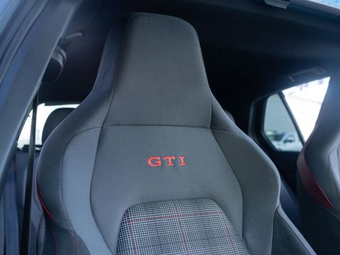 Used 2024 Volkswagen GTI SE FWD image 23