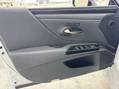 Certified 2025 Lexus ES 300h w/ Premium Package FWD image 13