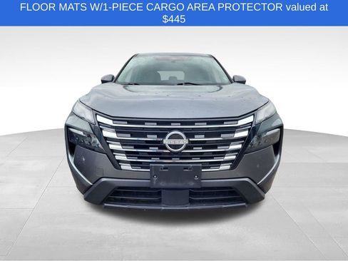 Used 2024 Nissan Rogue SV FWD image 2