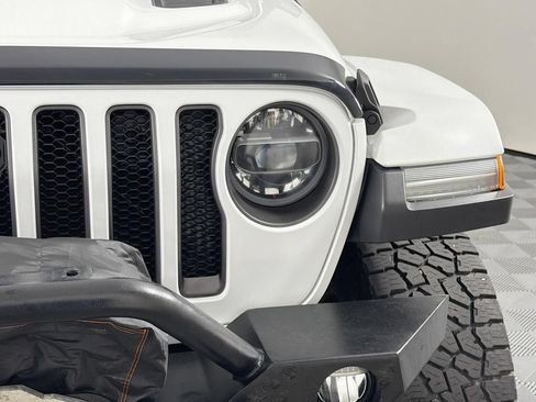 Used 2020 Jeep Wrangler Unlimited Rubicon w/ Uconnect 4C Nav & Sound Group AWD/4WD image 4